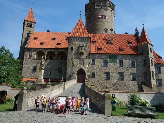 výlet na hrad Bouzov - Želvičky | MŠ Štístko