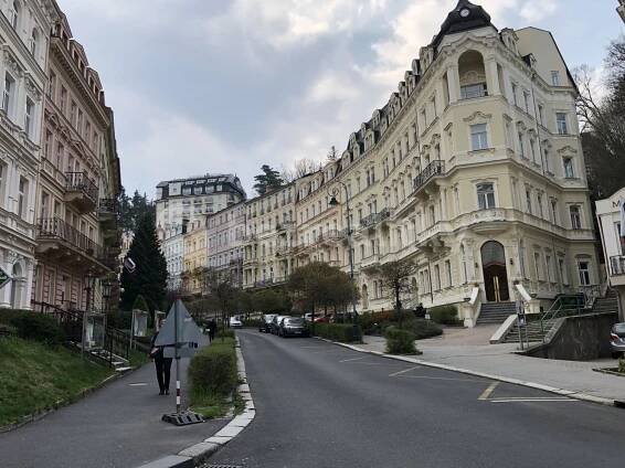 Pronájem bytu Karlovy Vary | Bezrealitky