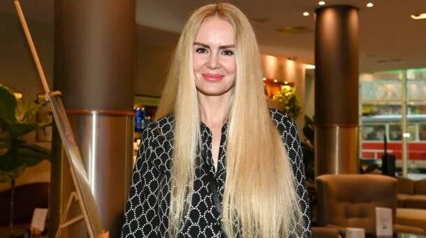 Lucie Hadašová se po dlouhé době ukázala na veřejnosti. Malý synek je celý slavný tatínek