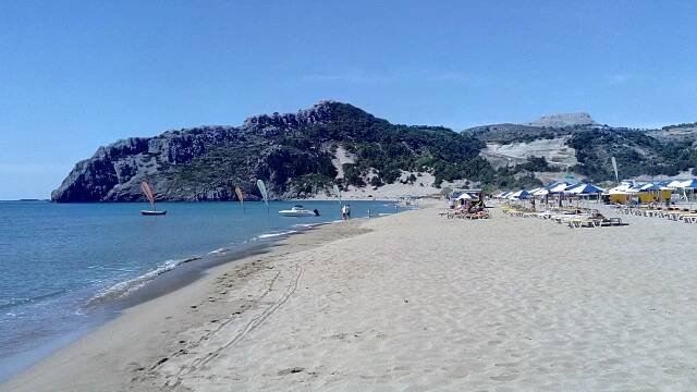 PLÁŽ TSAMBIKA - RHODOS