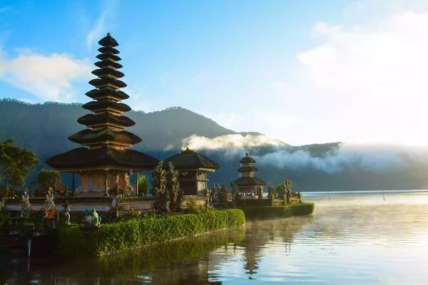 Waking up early in Bali and enjoy fresh air with beautiful scenery of Batur Lake was really amazing.