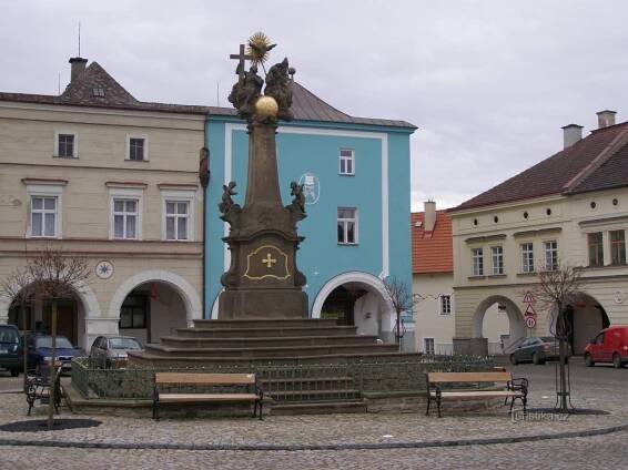Nové Město nad Metují - sousoší Nejsvětější Trojice