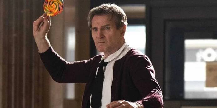 Liam Neeson v komedii Bláznivá střela (2025)