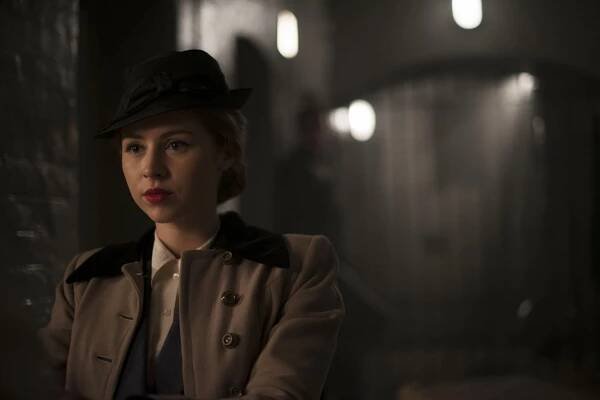 The Halcyon - Episode 3 - Z filmu - Hermione Corfield