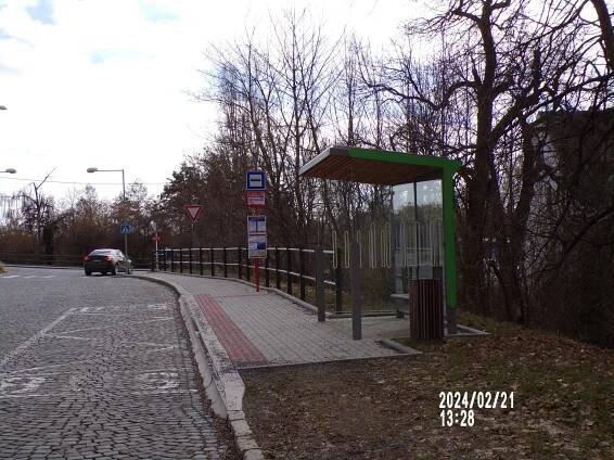 Fotografie - Zastávka autobusu - Říčany, Podhradí - 21.02.2024