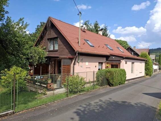 Domy Krásná (Cheb) - kompletní výpis na portálu Eurobydleni.cz