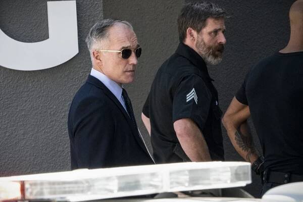 Zbrojnice - Fracture - Z filmu - Patrick St. Esprit