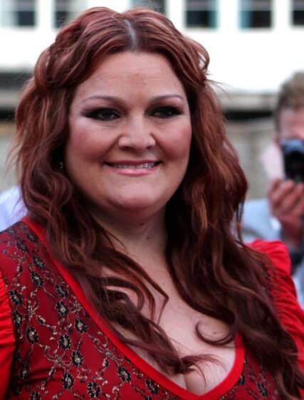 Soubor:Hera Björk - Island (cropped).jpg – Wikipedie