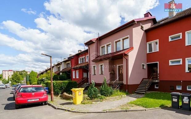 Prodej rodinný dům - Jabloňová, Cheb, 290 m2