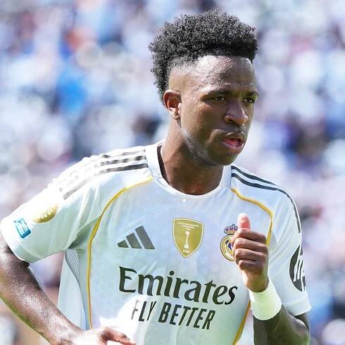 Fußball Transfer-Gerüchte heute: Real Madrid auch offen für Vini-Verkauf? Sancho hofft auf BVB-Rückkehr