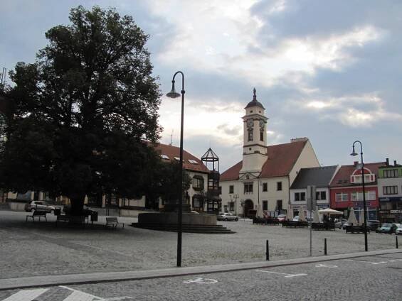Broďané: Restauraci na Domě kultury by mělo provozovat město