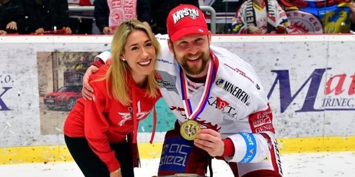 Petr Vrána a jeho manželka Lindsey.