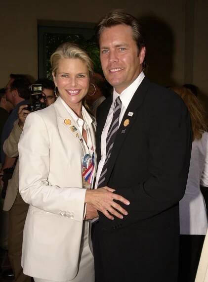 Christie Brinkley and Peter Cook in 2000. 