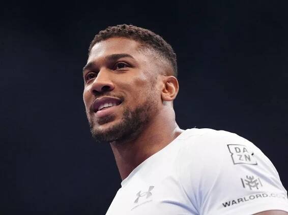 Anthony Joshua receives new fight offer after Jake Paul bout collapsed