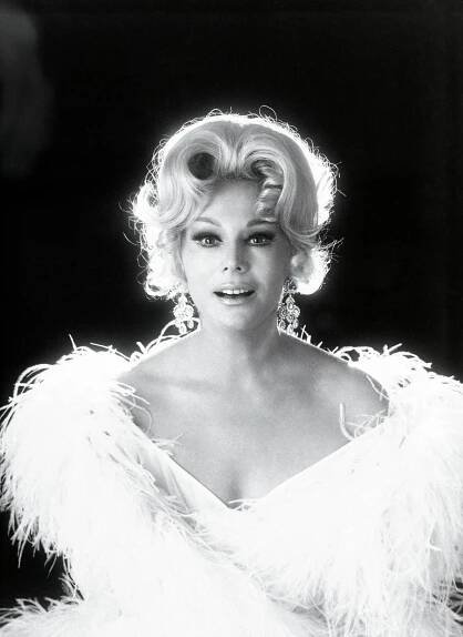 Eva Gabor, 1940S
