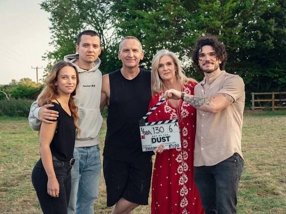 Attention Happy Valley fans! Siobhan Finneran is starring in a “dangerously addictive” drama Out of the Dust
