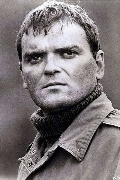 Angus MacInnes herec