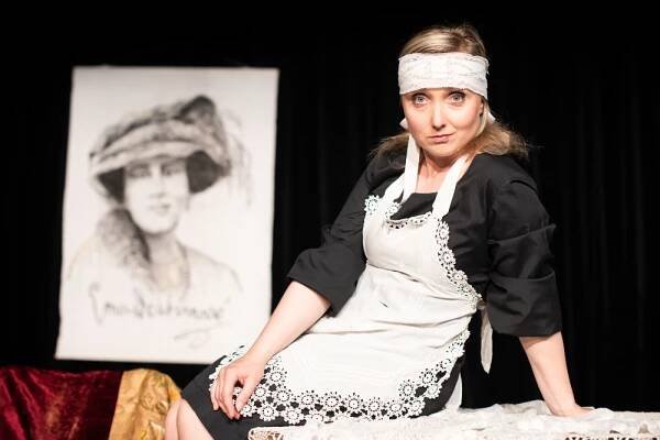 Commedia finita | Jana Trojanová 