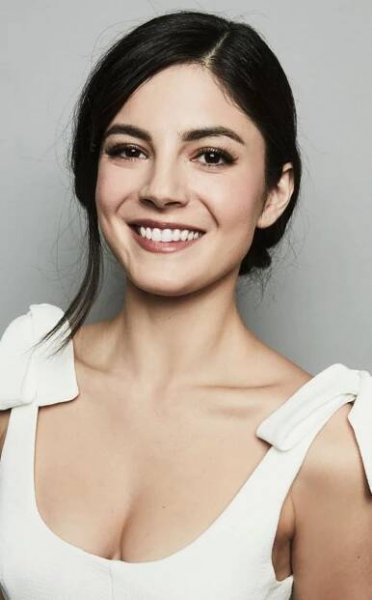 Monica Barbaro fotka