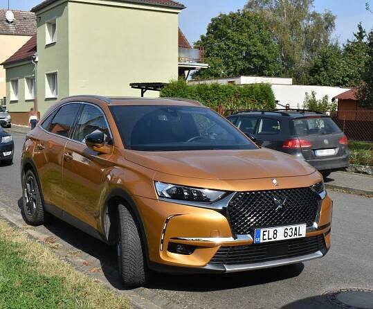 Víkendový test automobilu DS 7 E-tense