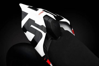 Ducati potvrdila nový model Streetfighter V4 - 2 - 1 Ducati Streetfighter V4 2020 (4)
