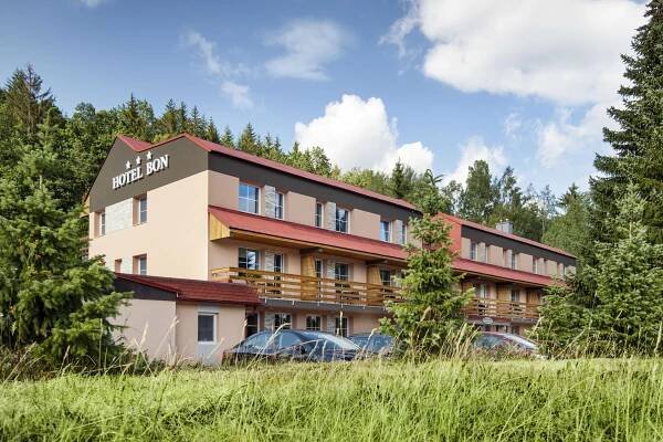 Hotel Bon, Tanvald