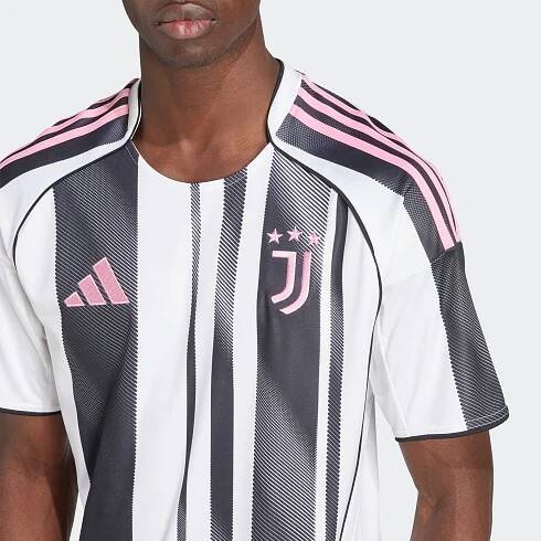Pánský domácí fotbalový dres s krátkým rukávem adidas Juventus 2025/26
