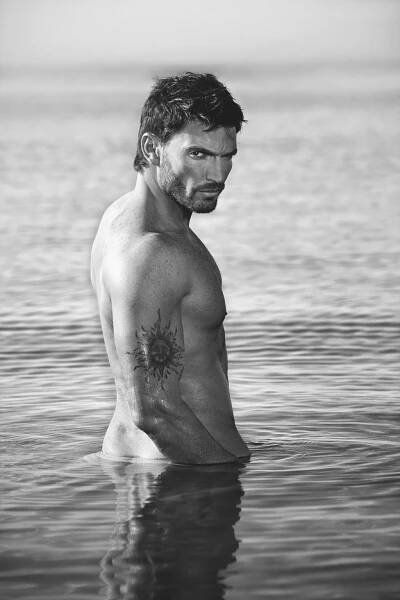 Julián Gil - Telenovely.net ... vše o telenovelách na jednom místě