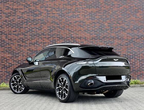 Aston Martin DBX 4.0 V8 4x4 551PS