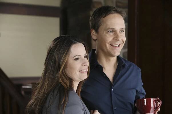 Prolhané krásky - Pilot - Z filmu - Holly Marie Combs, Chad Lowe