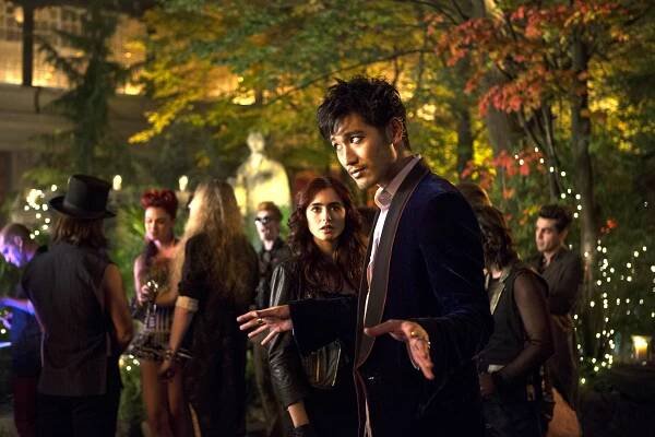Mortal Instruments: Město z kostí (2013) - Recenze, Galerie, Videa a Články
