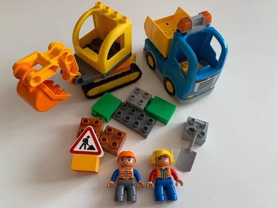 Lego DUPLO 10812 pásový bagr a náklaďák