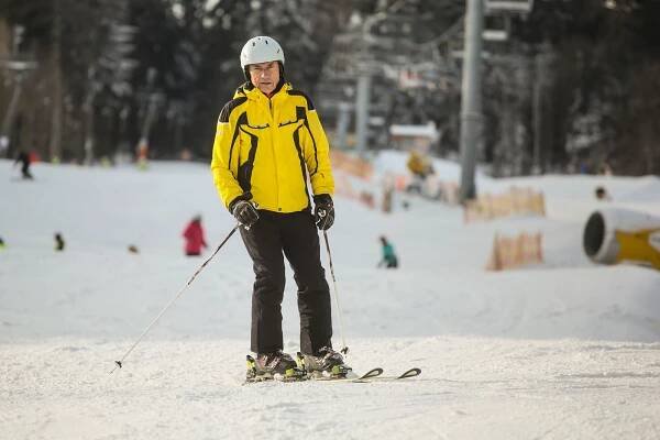 Lyžařská sezona i po oteplení pokračuje, Monínec ani Kvasejovice to nevzdávají