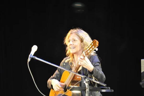 Čtvrtek 29. 5. - Lenka Filipová, recitál známé zpěvačky a kytaristky - Městský dům Přerov