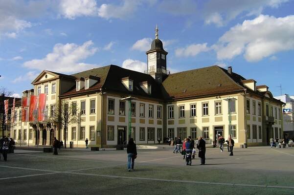 File:Rathaus Göppingen.JPG