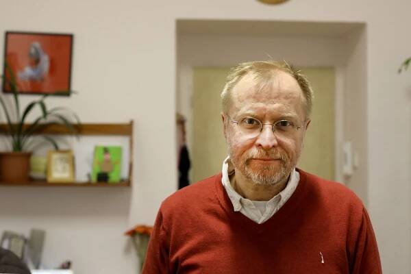 Příběh Jacksonových obětí je podobný případům zneužívání dětí v českých rodinách, říká psychiatr