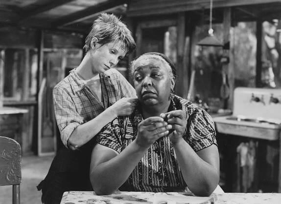 Julie Harris