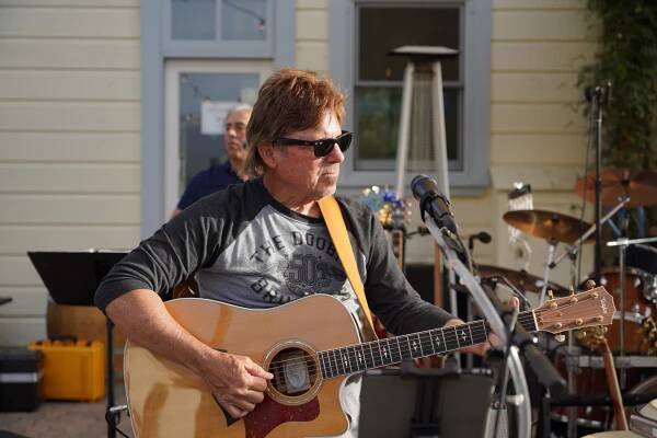 Crossroads - San Diego's Premier Classic Rock Band