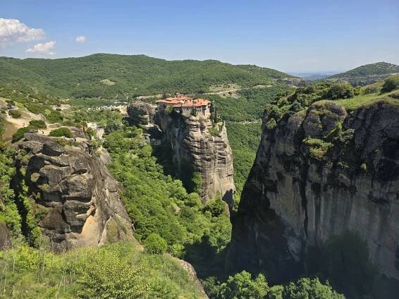 Athény, kláštery Meteora a Olympská riviéra