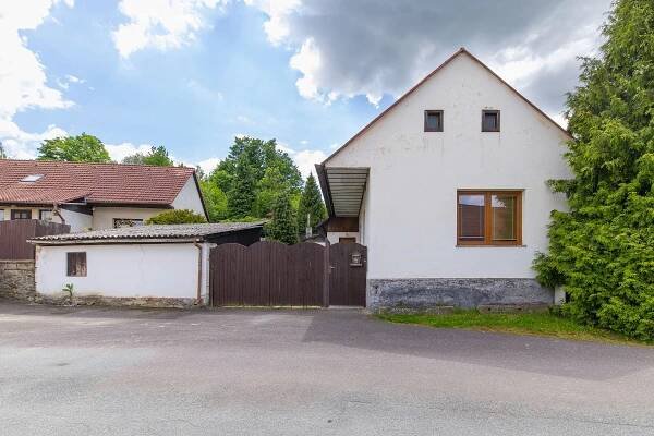 Prodej domu 130 m², pozemek 2.017 m², Radkovice u Budče, Radkovice u Budče, Kraj Vysočina