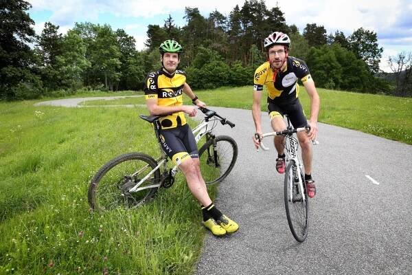 Fotka: Zakladatelé aplikace Rouvy, bratři Petr a Jiří Samkovi