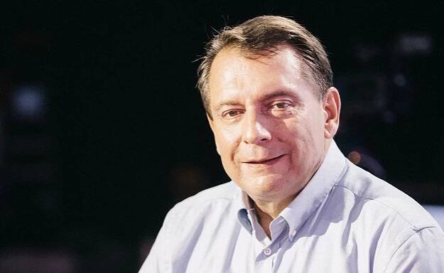 Paroubek po volebním krachu ČSSD nevylučuje svůj návrat. Mluví o vině Hamáčka i zatuchlých figurách