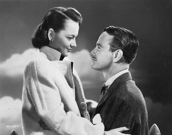 Temné zrcadlo - Promo - Olivia de Havilland, Lew Ayres