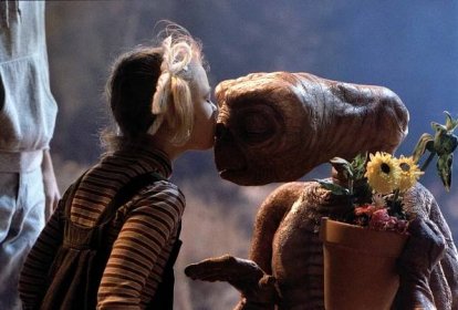E.T. - Mimozemšťan - Nestárnoucí Sci-fi klasika.