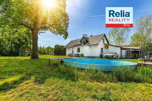 RD téměř bez sousedů, ve slepé ulici okrajové části Hradce Králové, 740 m2 | Reality.iDNES.cz 