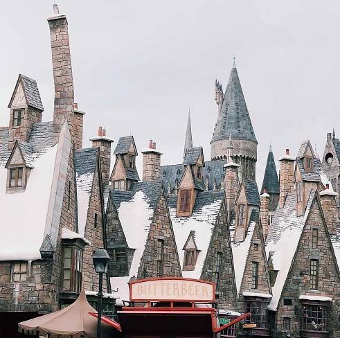 Butterbeer cart at the wizarding world of Harry Potter in Orlando.