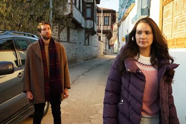 Gönül Dağı - Gönderilememiş Mektuplar - Z filmu - Gülsim Ali İlhan