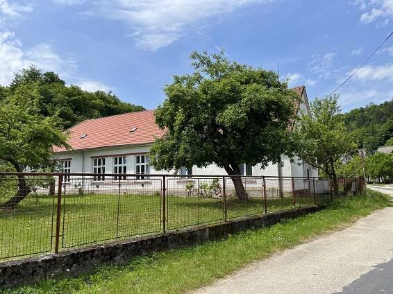 Fotogalerie • Obecná knižnica Višňové (Knihovna) • Mapy.com