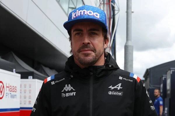 Alpine boss has ‘no worries’ about Alonso’s focus this season despite Aston move