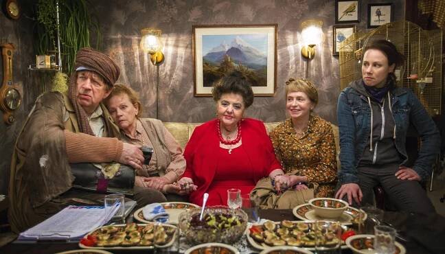 Familie Lotzmann auf den Barrikaden (2017)